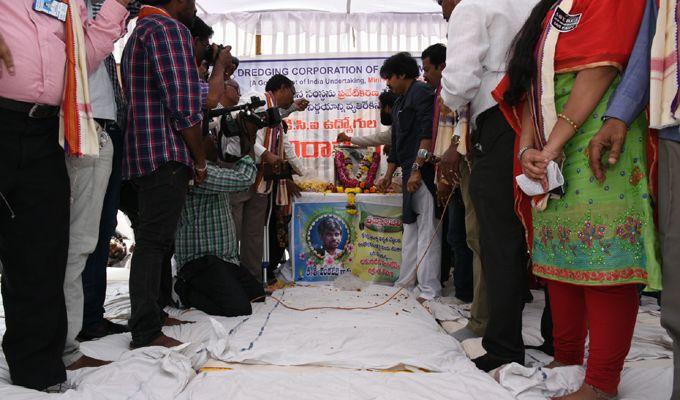 Pawan Kalyan Meets DCI Employee’s at Vizag Photos