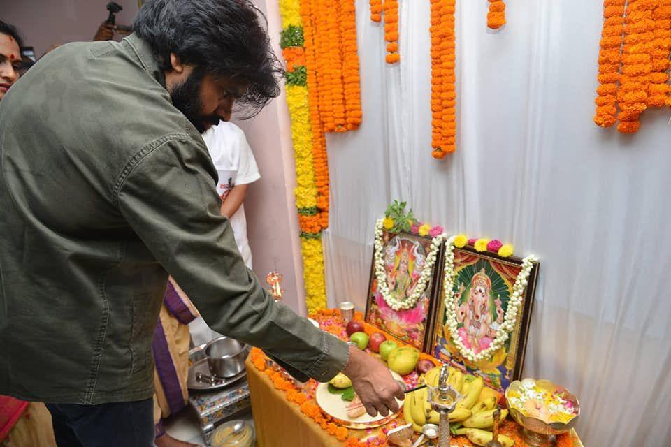 JanaSena Chief Pawan Kalyan at Vizag Party Office Opening Photos