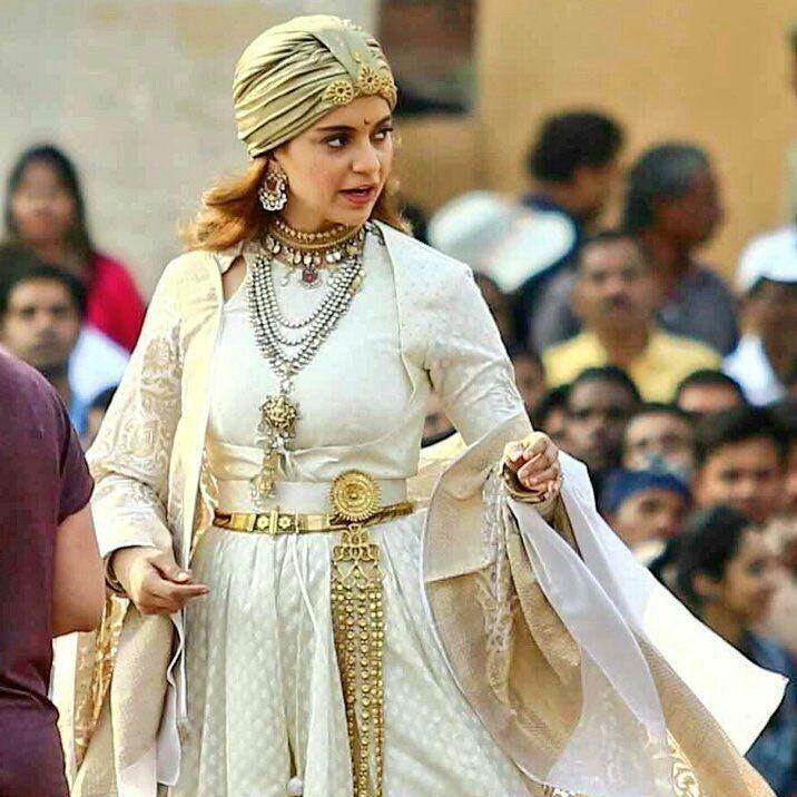 Kangana Ranaut gets bloody on the sets of Manikarnika