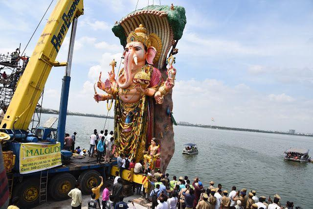 Khairatabad Ganesh Nimajjanam at Tankbund 2017 Photos