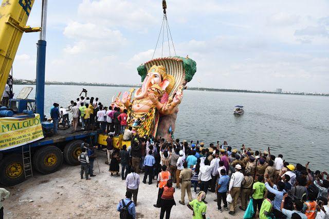 Khairatabad Ganesh Nimajjanam at Tankbund 2017 Photos