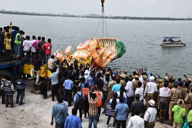 Khairatabad Ganesh Nimajjanam at Tankbund 2017 Photos