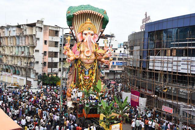 Khairatabad Ganesh Nimajjanam at Tankbund 2017 Photos