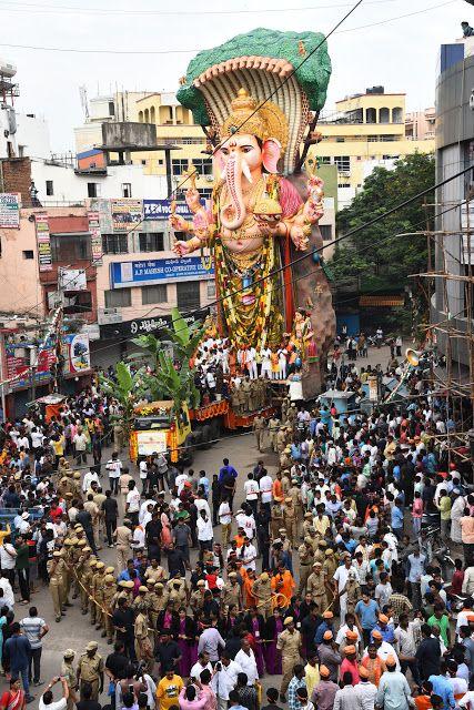 Khairatabad Ganesh Nimajjanam at Tankbund 2017 Photos