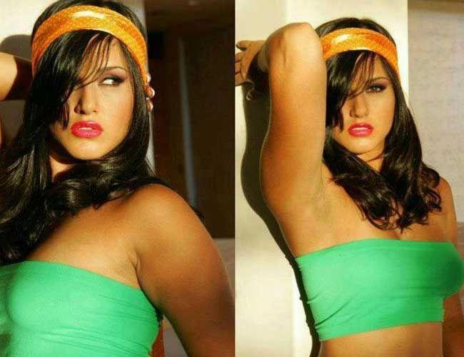 ACTRESS SUNNY LEONE’S RARE & UNSEEN PICTURES