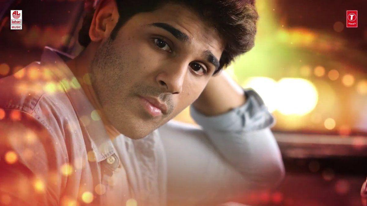 Okka Kshanam Movie Latest Stills & Posters