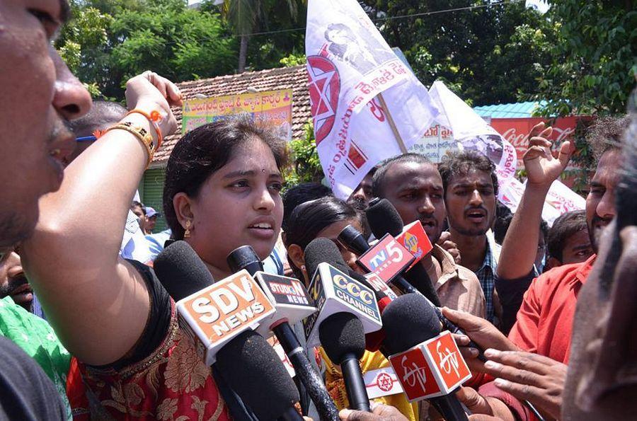 Pawan Kalyan Kakinada Meeting for Ap Special Status PHOTOS