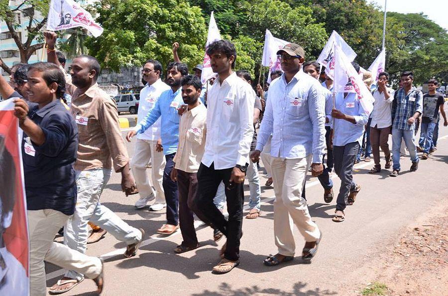 Pawan Kalyan Kakinada Meeting for Ap Special Status PHOTOS