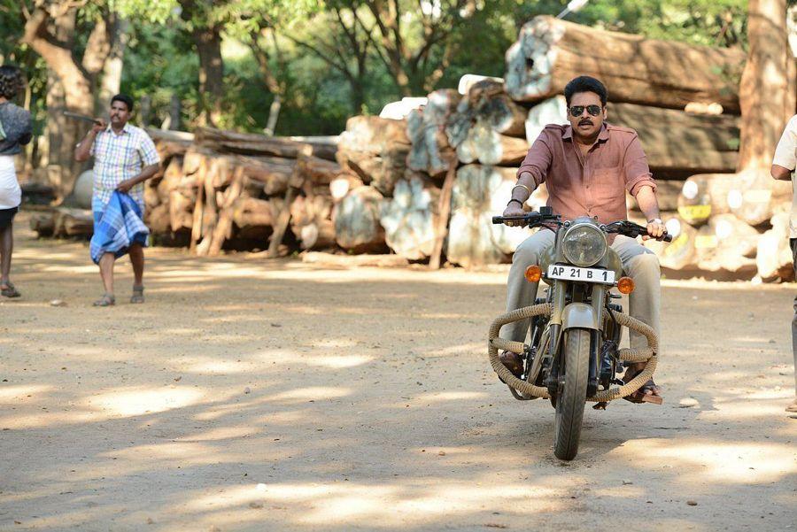 Pawan Kalyan Katamarayudu New Wallpapers & Stills