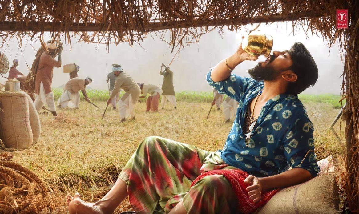 Ram Charan, Samantha & Pooja Hegde's working stills in a song from Rangasthalam