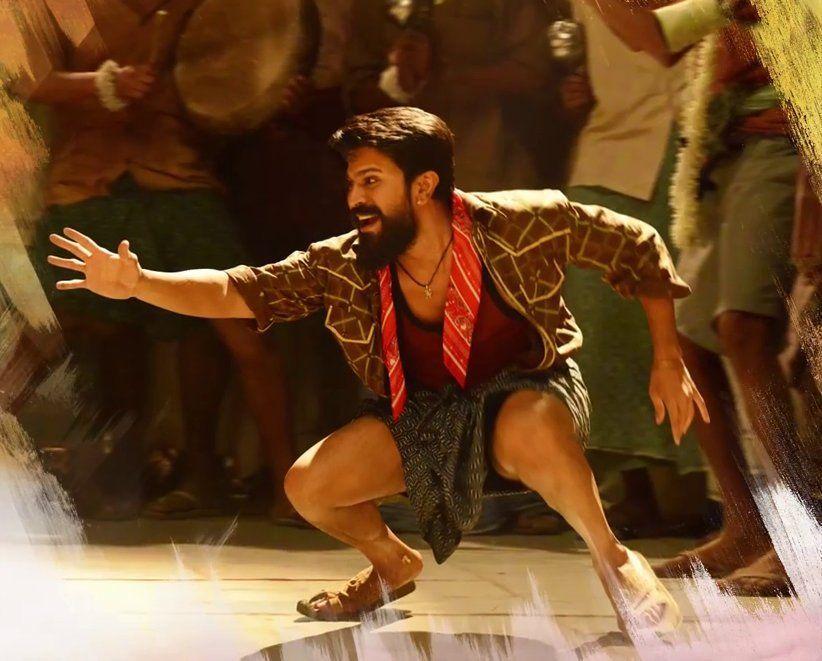 Ram Charan, Samantha & Pooja Hegde's working stills in a song from Rangasthalam