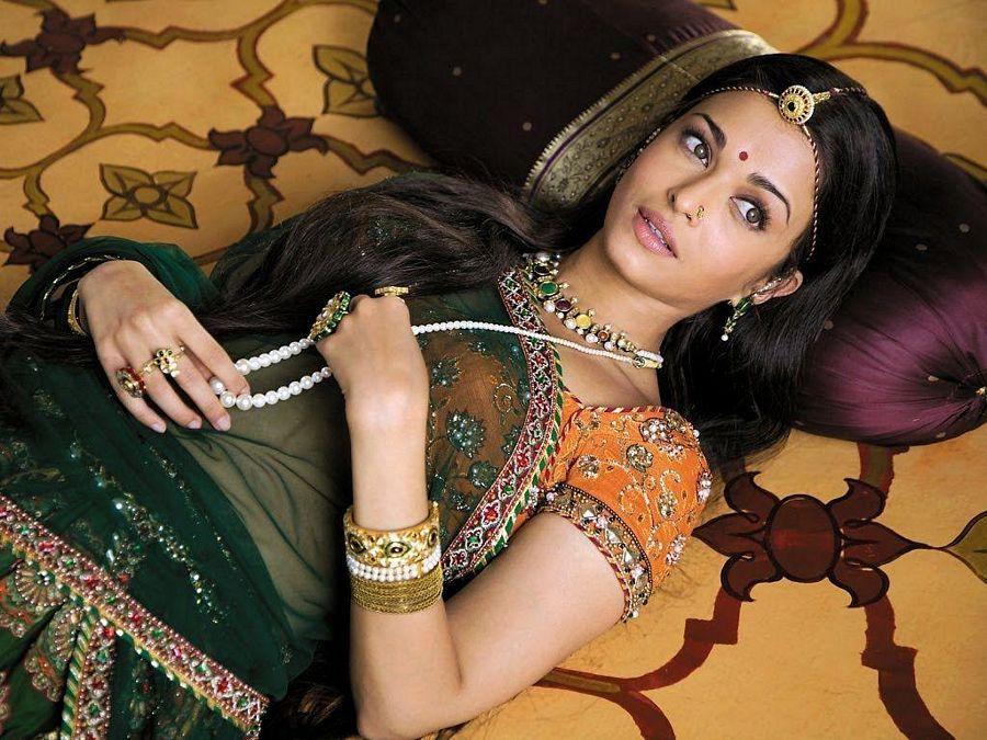 Rare & Unseen Pictures Of Aishwarya Rai You May Have Never Seen