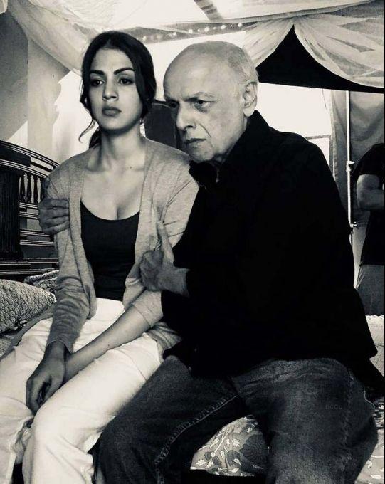 Rhea Chakraborty And Mahesh Bhatt Viral Pictures Photos