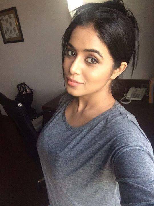 Shamna Kasim Aka Poorna Rare & Unseen Photos