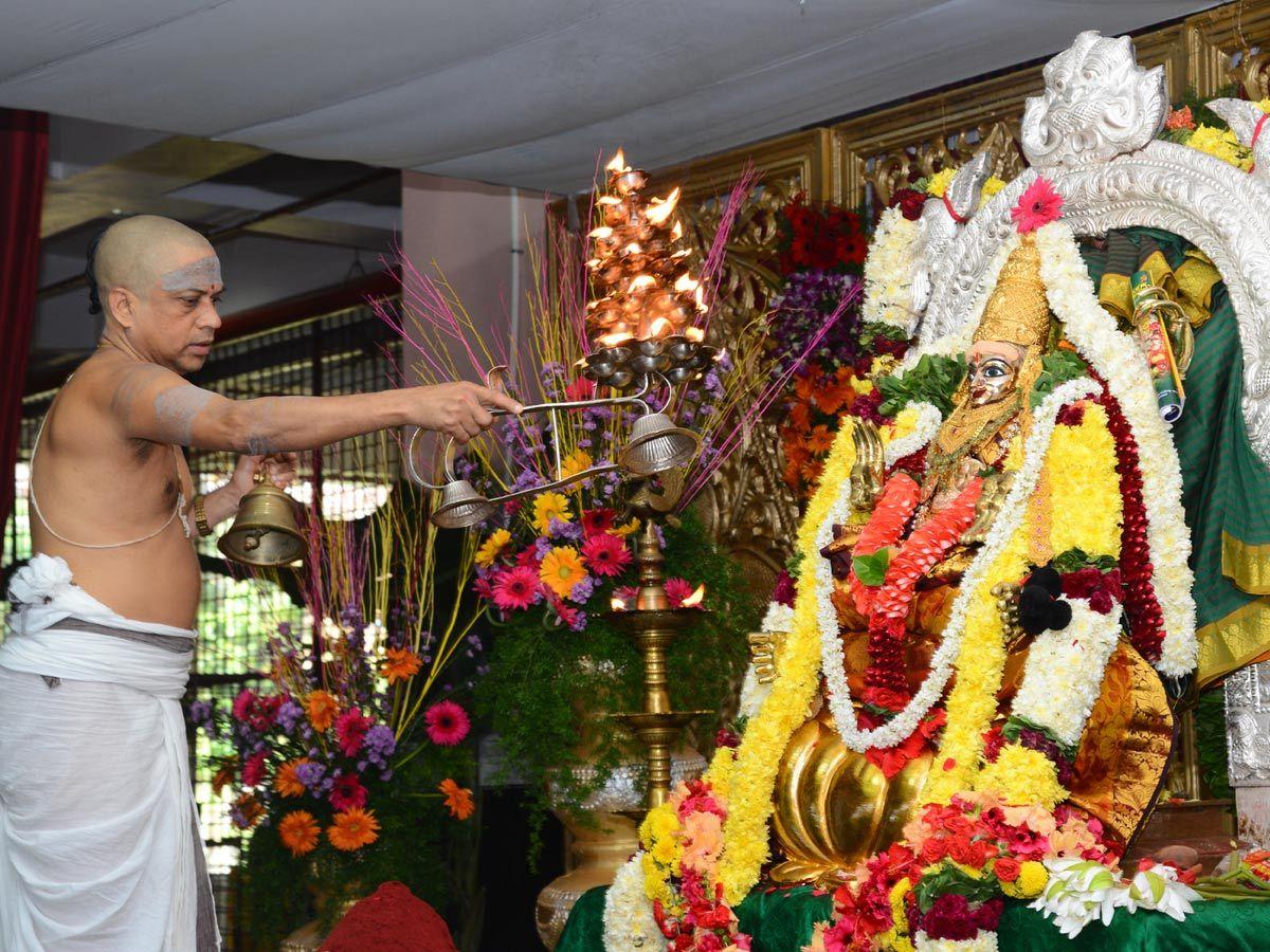 Sharad Navaratri 2017: Lalitha Tripura Sundari at Indrakiladri Temple