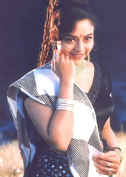 B'day Special: Remembering Versatile Actress Soundarya Rare Unseen Photos