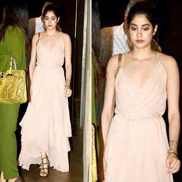 Sridevi's Daughter Jhanvi Kapoor Rare & Unseen Photos