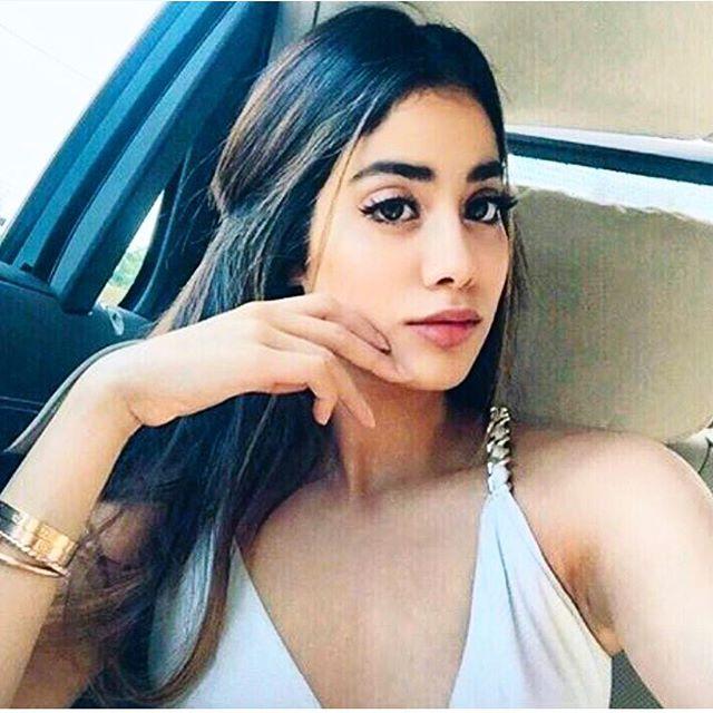 Sridevi's Daughter Jhanvi Kapoor Rare & Unseen Photos