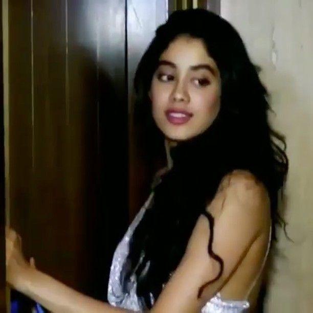 Sridevi's Daughter Jhanvi Kapoor Rare & Unseen Photos