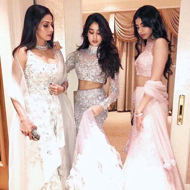 Sridevi's Daughter Jhanvi Kapoor Rare & Unseen Photos