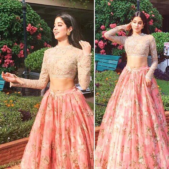 Sridevi's Daughter Jhanvi Kapoor Rare & Unseen Photos