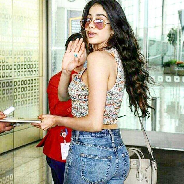 Sridevi's Daughter Jhanvi Kapoor Rare & Unseen Photos