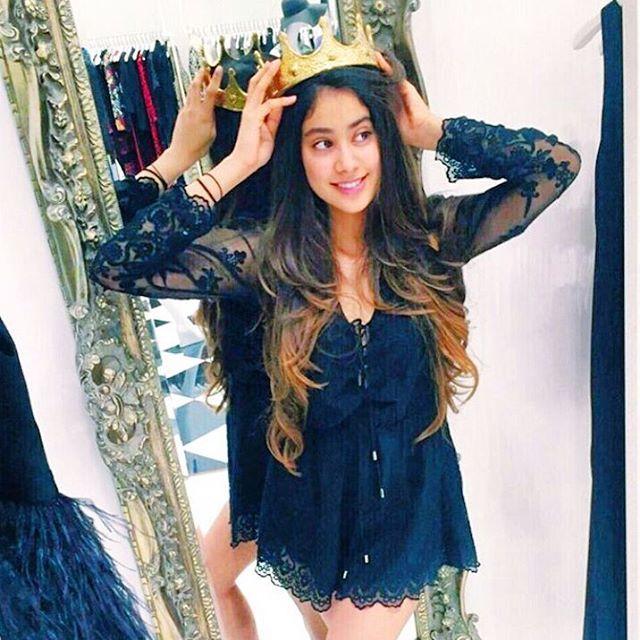 Sridevi's Daughter Jhanvi Kapoor Rare & Unseen Photos