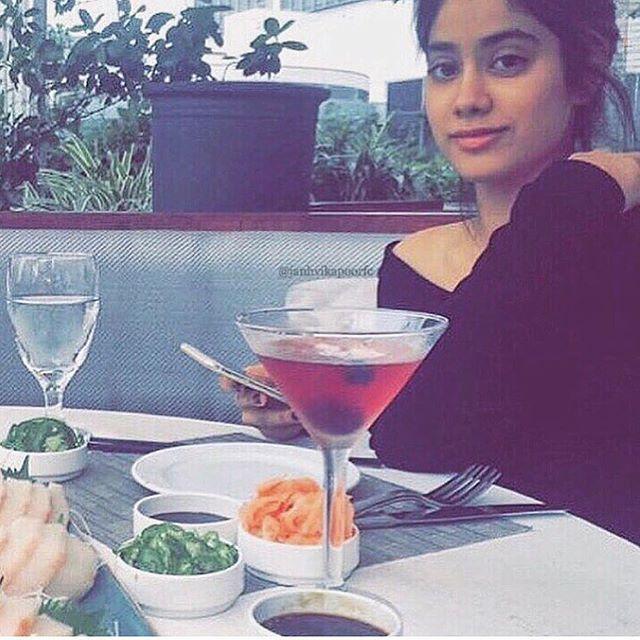 Sridevi's Daughter Jhanvi Kapoor Rare & Unseen Photos