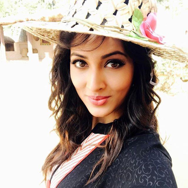 Tv Actress Vidisha Srivastava Never Seen Photos Collection