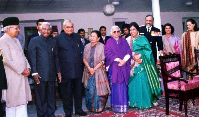 Unseen Photos: Atal Bihari Vajpayee with Indian Political Leaders