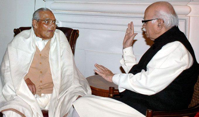 Unseen Photos: Atal Bihari Vajpayee with Indian Political Leaders