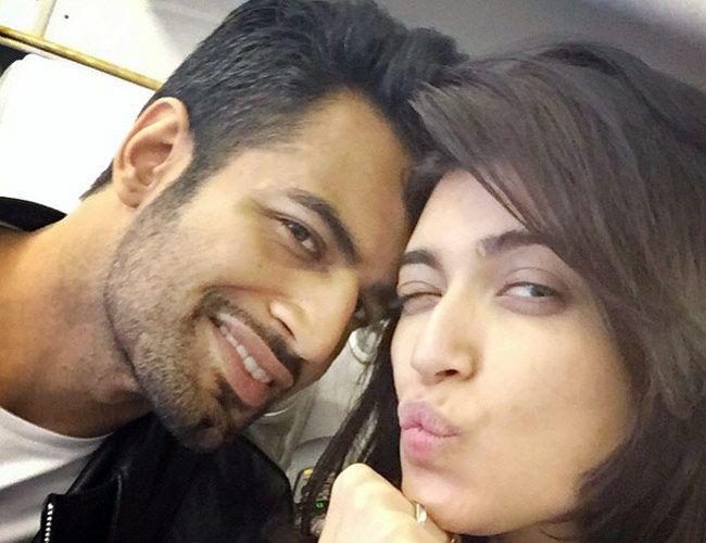 Upen Patel attacks ex-girlfriend Karishma Tanna in Twitter