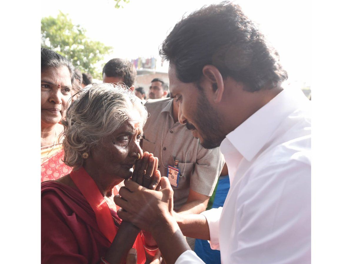 YS Jagan Praja Sankalpa Yatra 302th Day PhotoPics