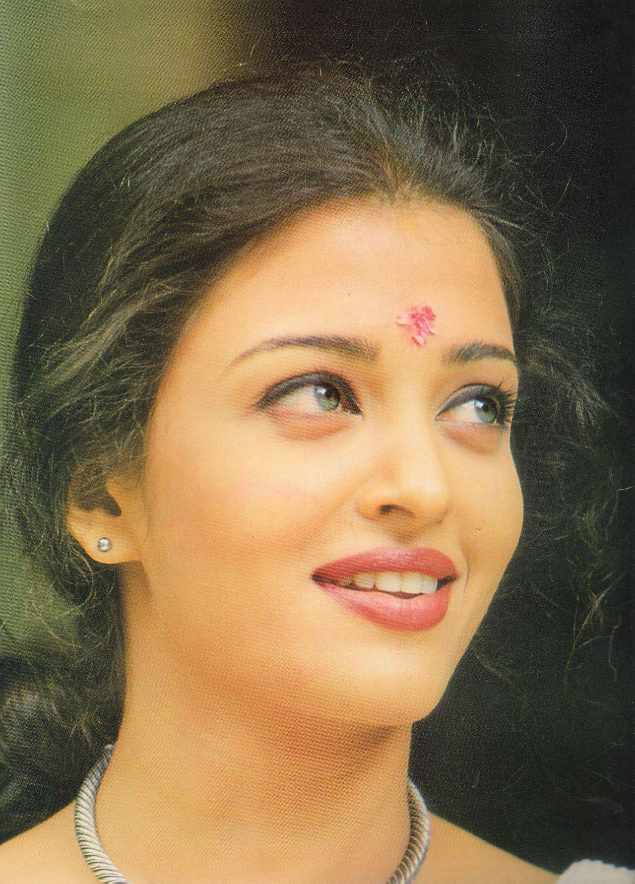 Aishwarya Rai Rare and Unseen Photos