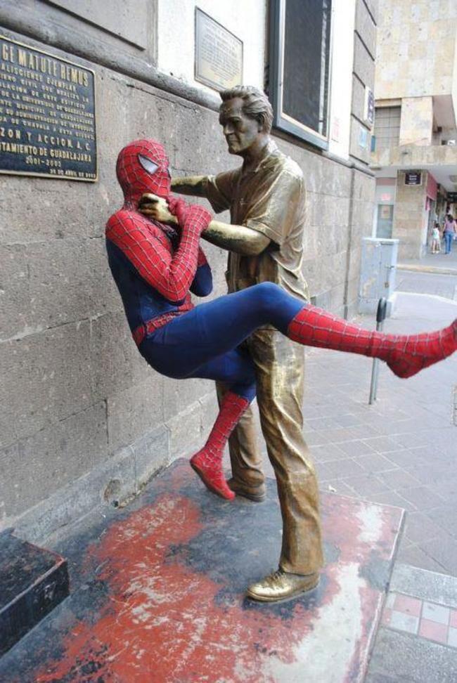 Crazy Statues Around The World That Are Messing With Humans