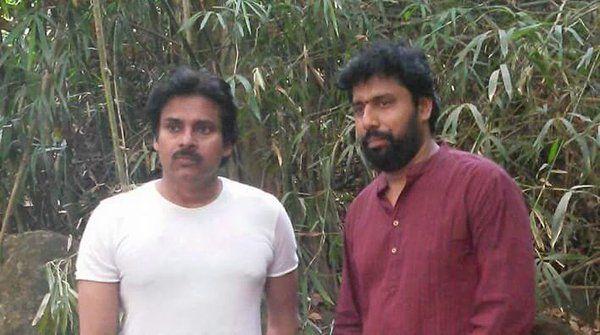 Pawan Kalyan Rare Photos with Fans Pics