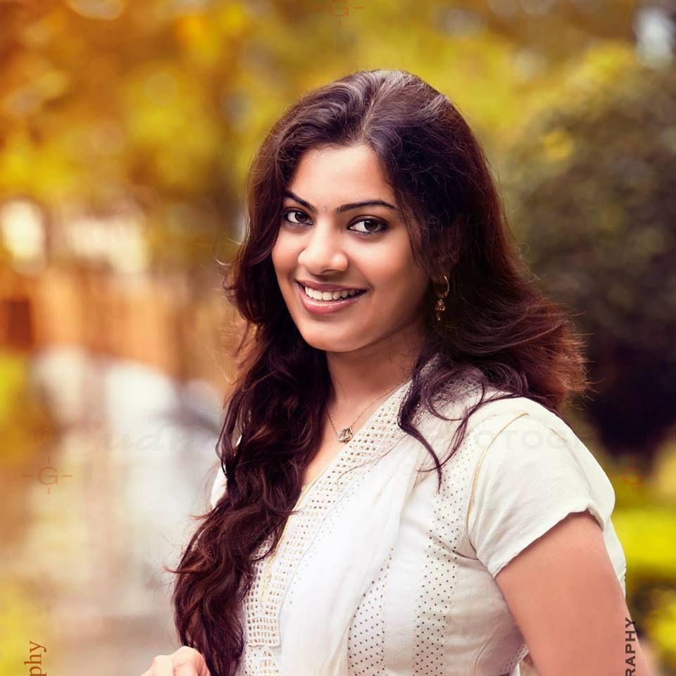 Beautiful Singer Geetha Madhuri Unseen Photos