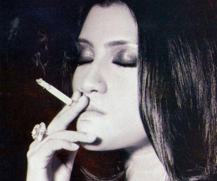 Indian Actress Smokes in Real Life Photos