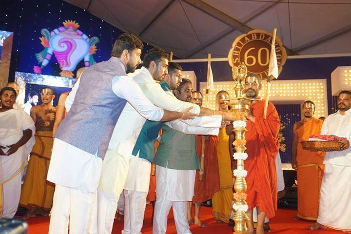 Jagan meets Chiranjeevi at Shastipoorthi Photos