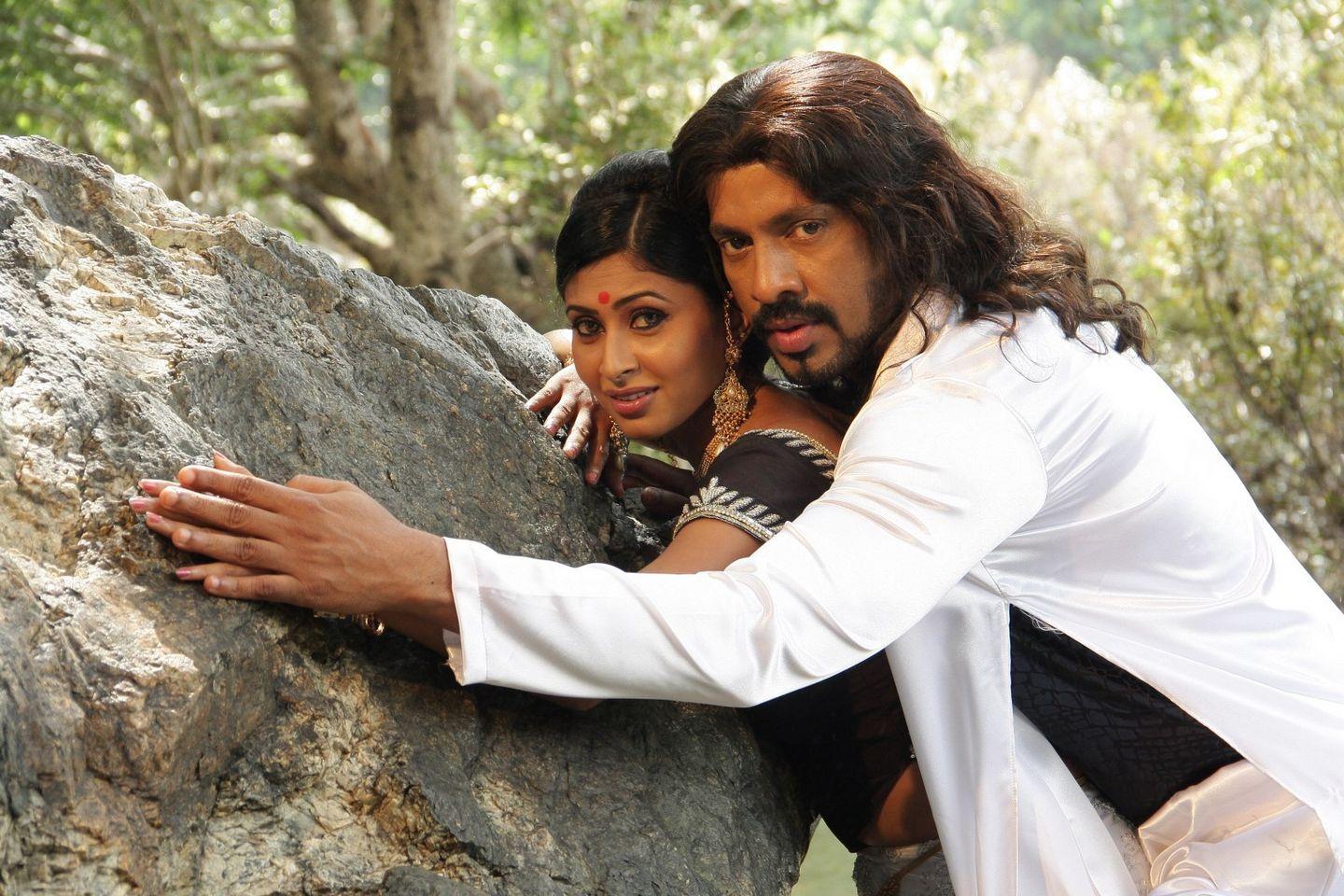 Kathal Agathi Movie Stills