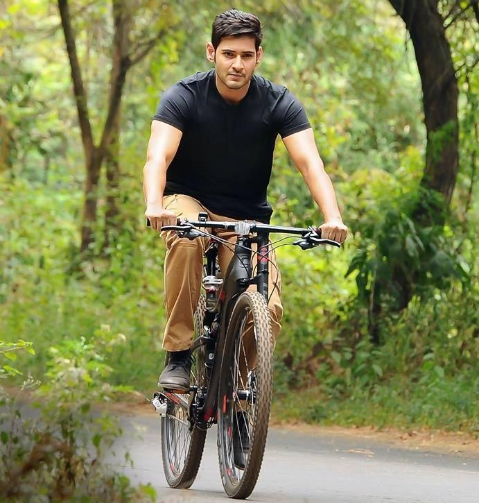 Latest Stills of Srimanthudu