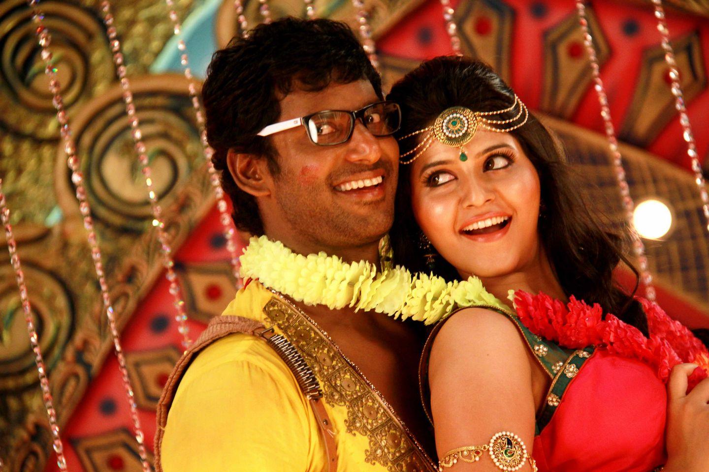 Madha Gaja Raja Movie Latest Wallpapers