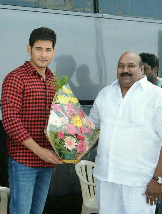 Mahesh Babu At Brahmotsavam Movie Set Photos