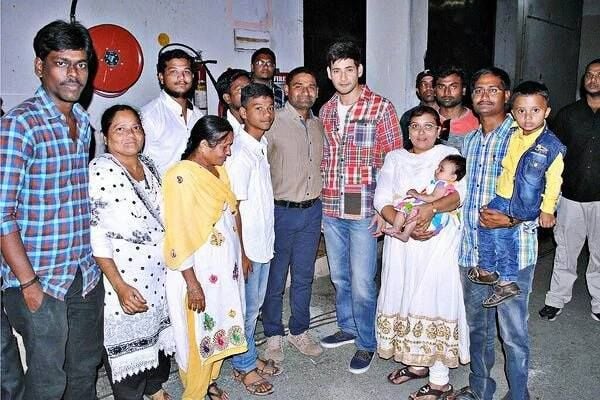 Mahesh Babu At Brahmotsavam Movie Set Photos