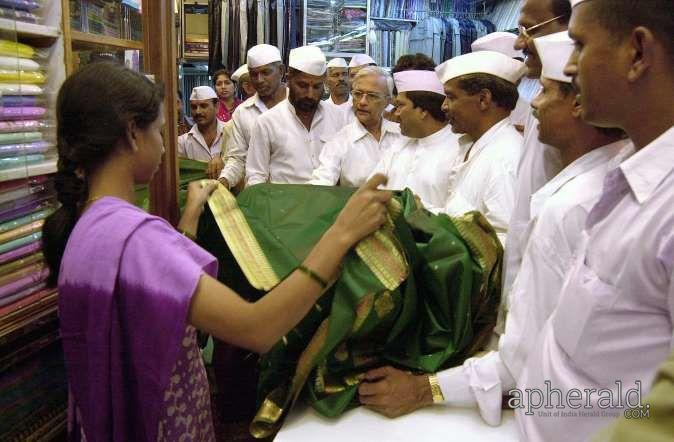 Mumbai Dabbawala Pictures