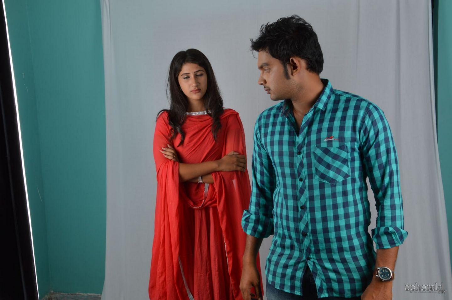 Niluvave Vaalu Kanula Daana Movie Stills