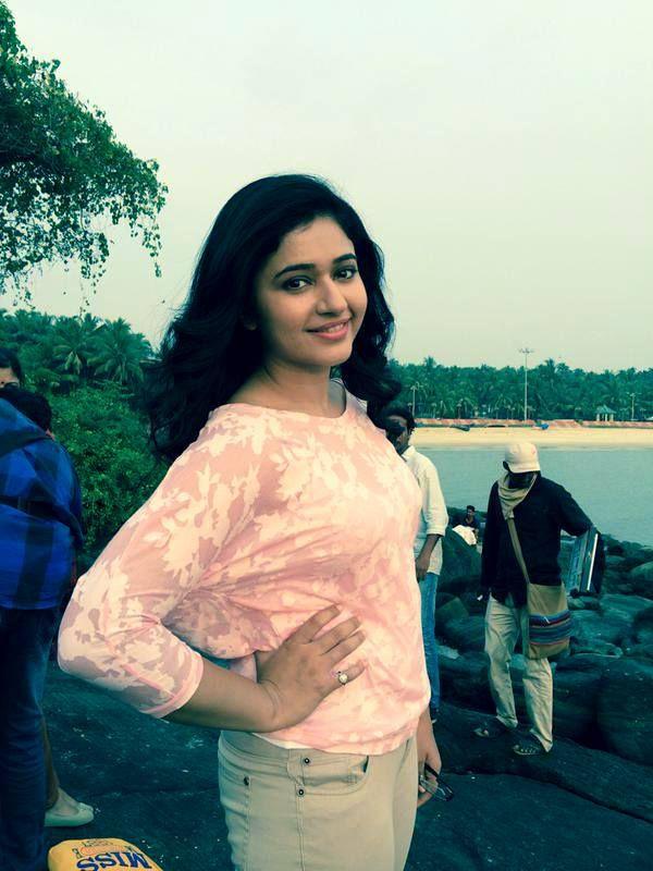 Poonam Bajwa Selfie and Unseen Photos