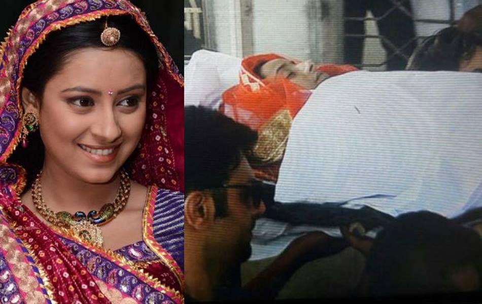 Pratyusha Banerjee Funeral Photos