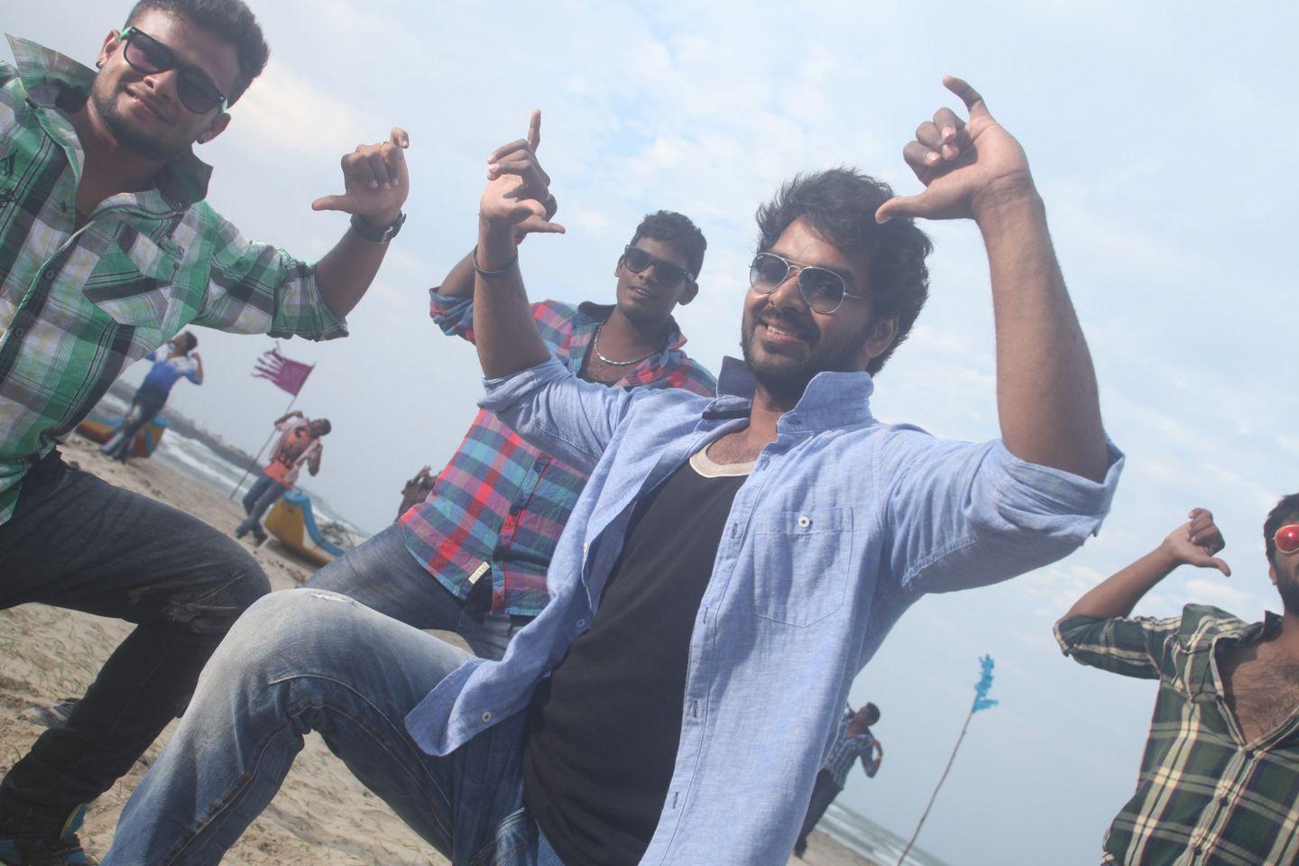 Pugazh Movie Pics 