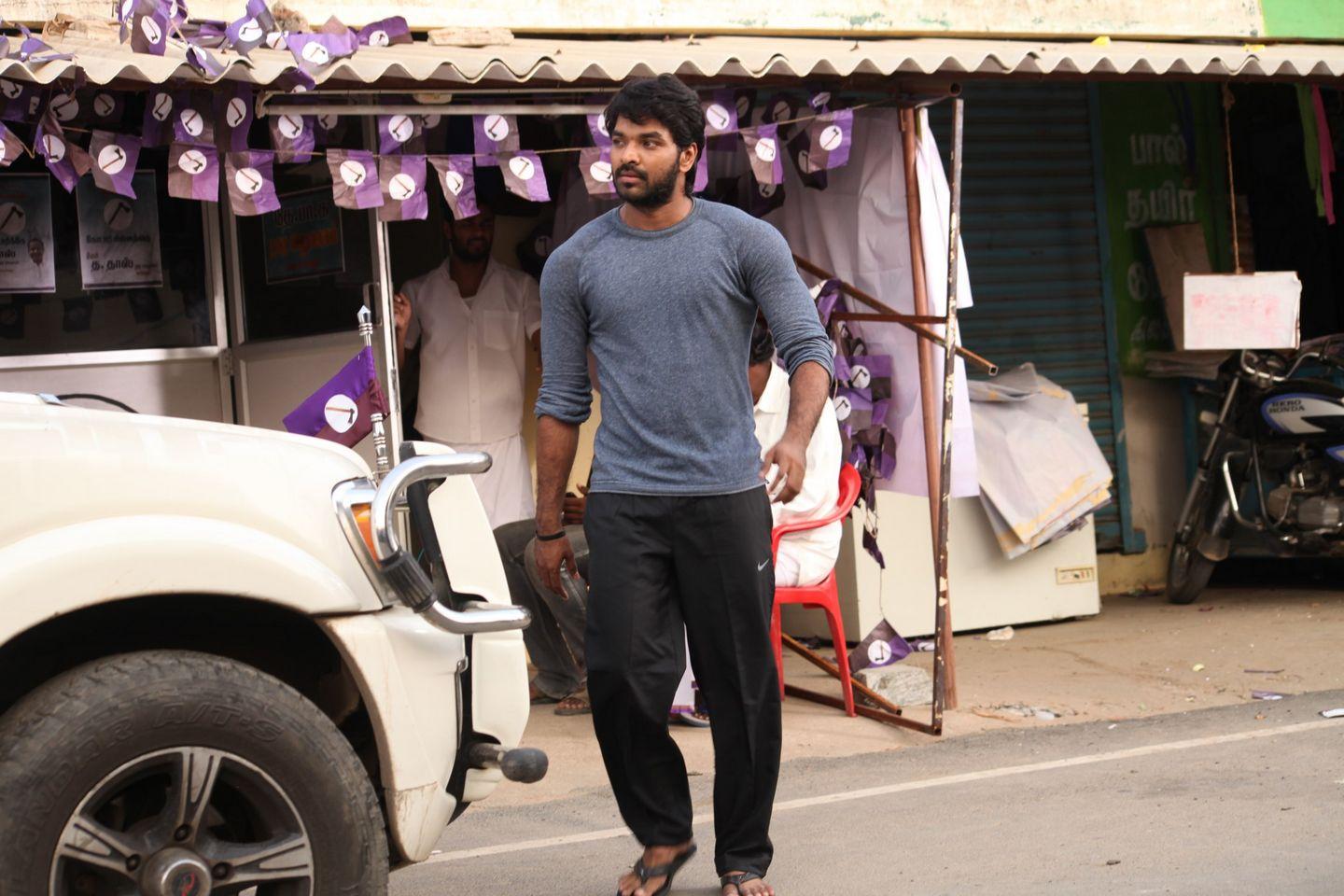 Pugazh Movie Pics 